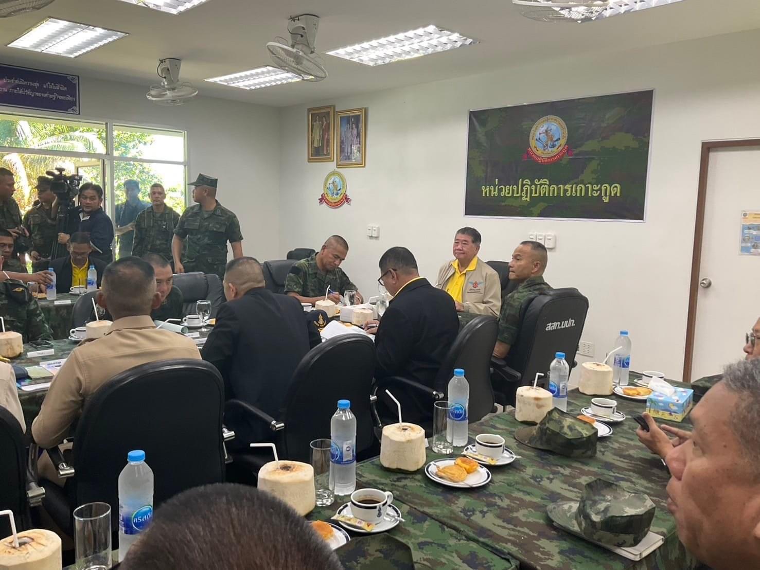 ‘ภูมิธรรม’ ลงพื้นที่เกาะกูด จ.ตราด ตรวจกำลังพล-ย้ำเป็นของไทยชัดเจน