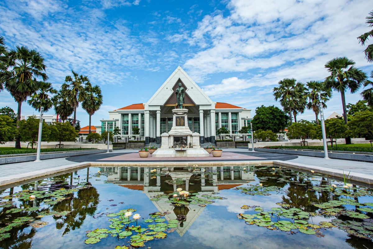 มหาวิทยาลัยธรรมศาสตร์ ประกาศวันพิธีพระราชทานปริญญาบัตร 2568 