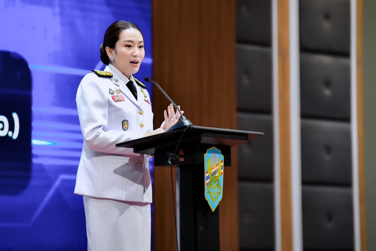 นายกฯ ชี้ทางออกเศรษฐกิจไทยต้องแก้หนี้-หารายได้ใหม่ ดันเศรษฐกิจดิจิทัลแตะ 30%