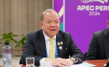 พิชัย นริพทะพันธุ์