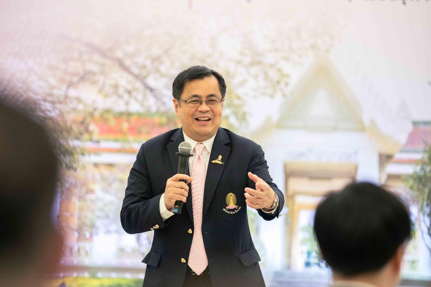 นิสิต คือ ศูนย์กลาง อธิการฯ มุ่งนำ ‘จุฬาฯ’ สู่ AI University