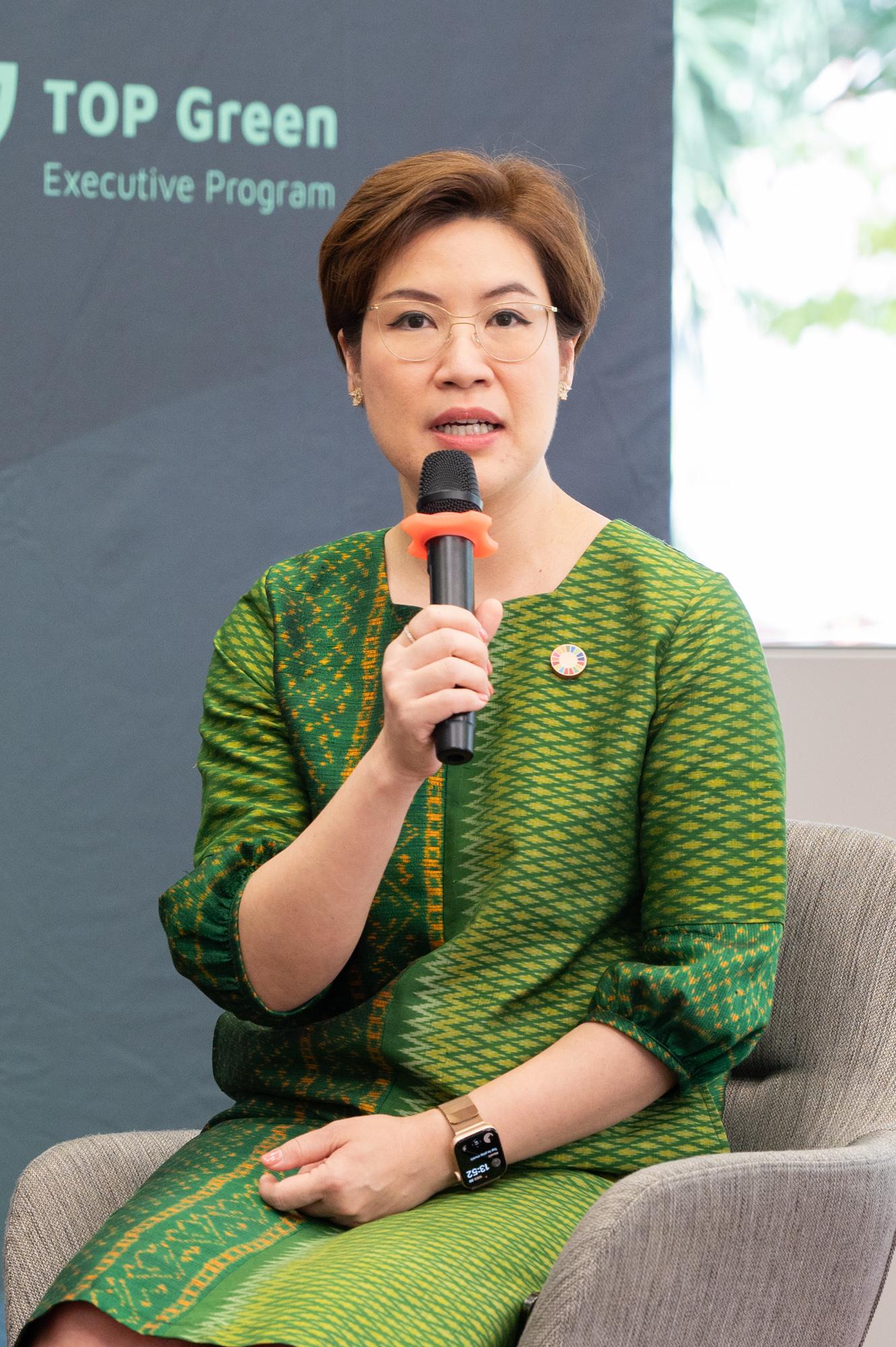 ดร.ธันยพร กริชติทายาวุธ