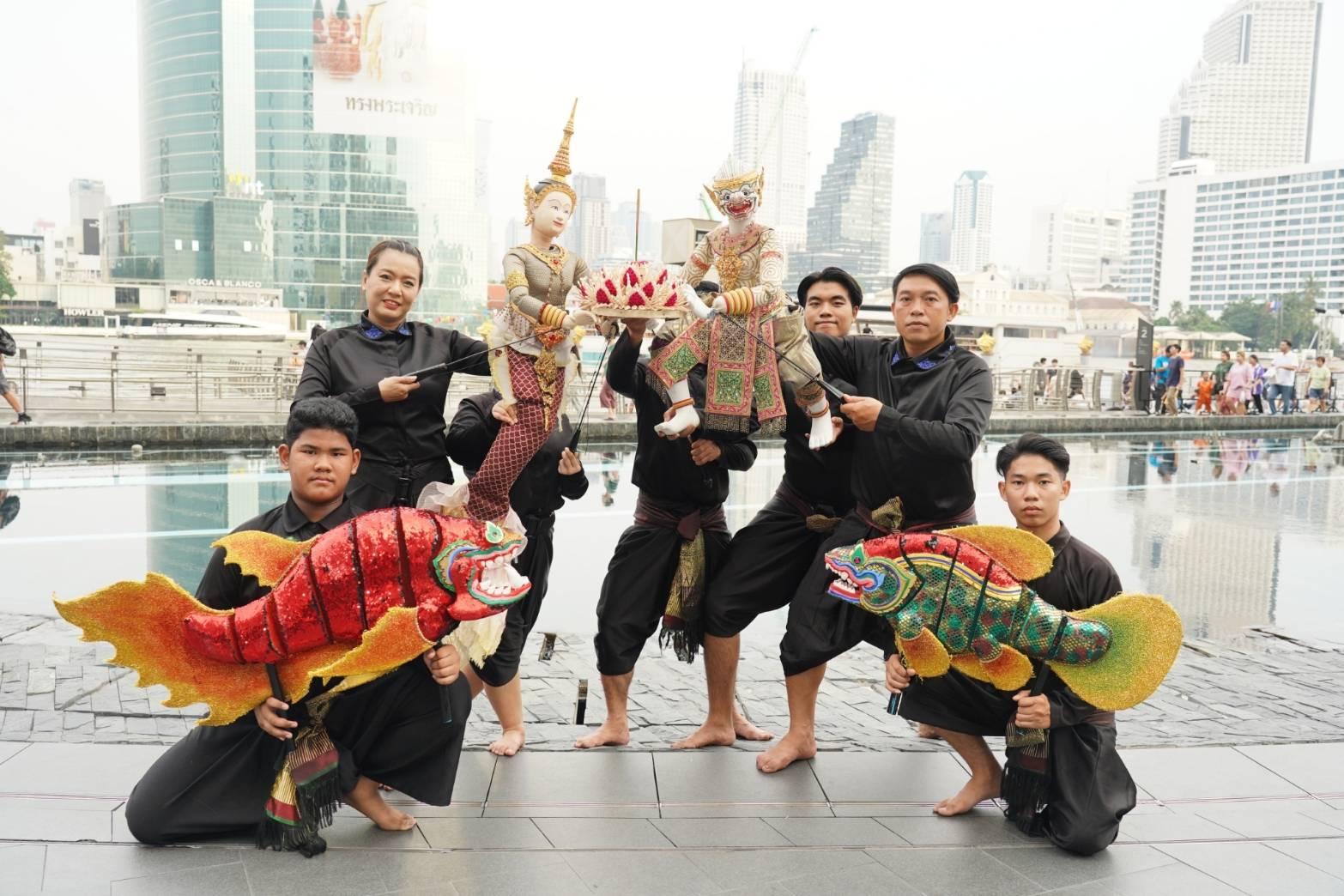 ไอคอนสยาม สร้างปรากฏการณ์ริมแม่น้ำเจ้าพระยา