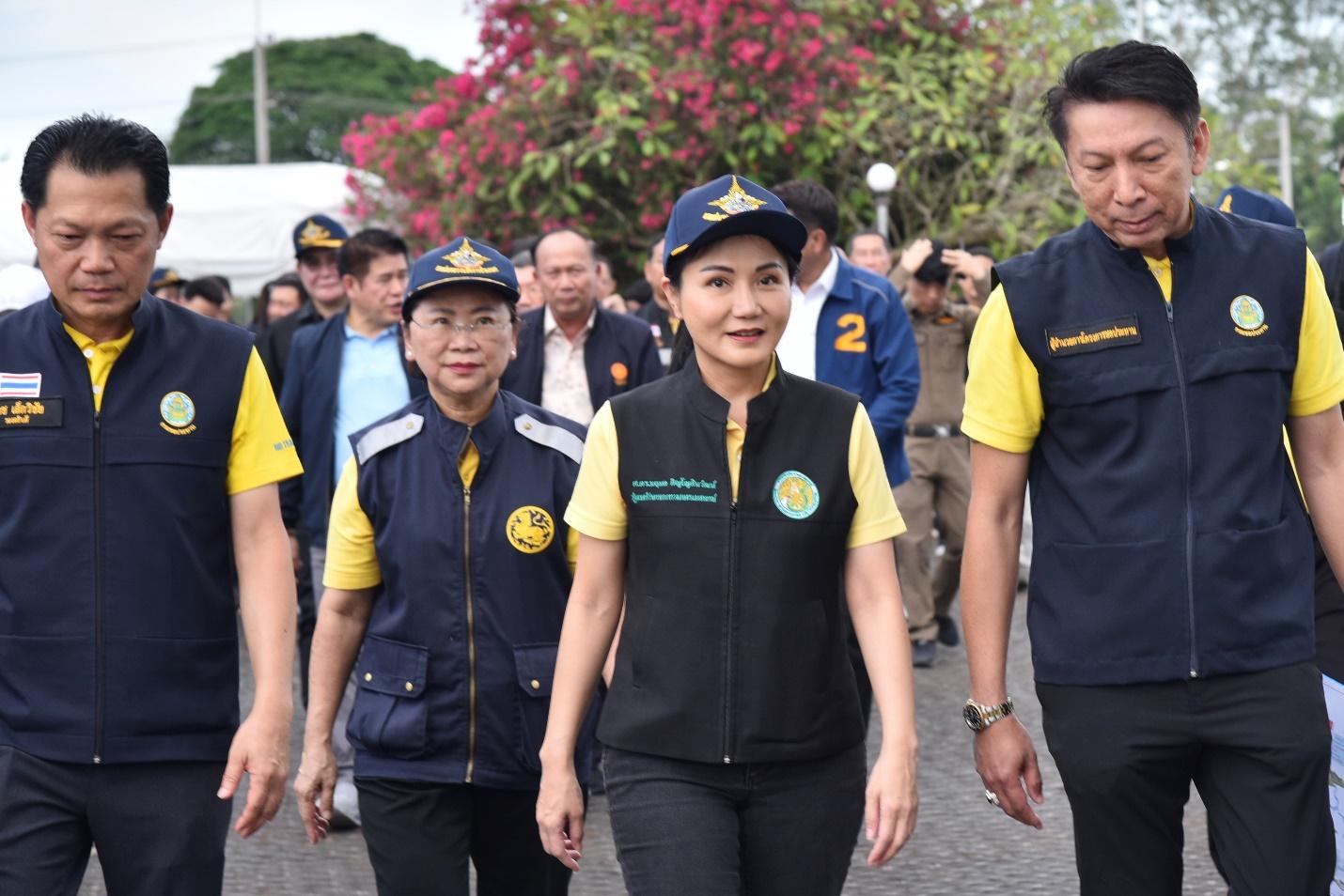 “รมว.นฤมล”ยกทัพกระทรวงเกษตรฯ ลงพื้นที่ จ.เพชรบุรี ติดตามสถานการณ์น้ำเผยข่าวดี เมืองเพชรไม่ท่วมไม่แล้งแน่นอน