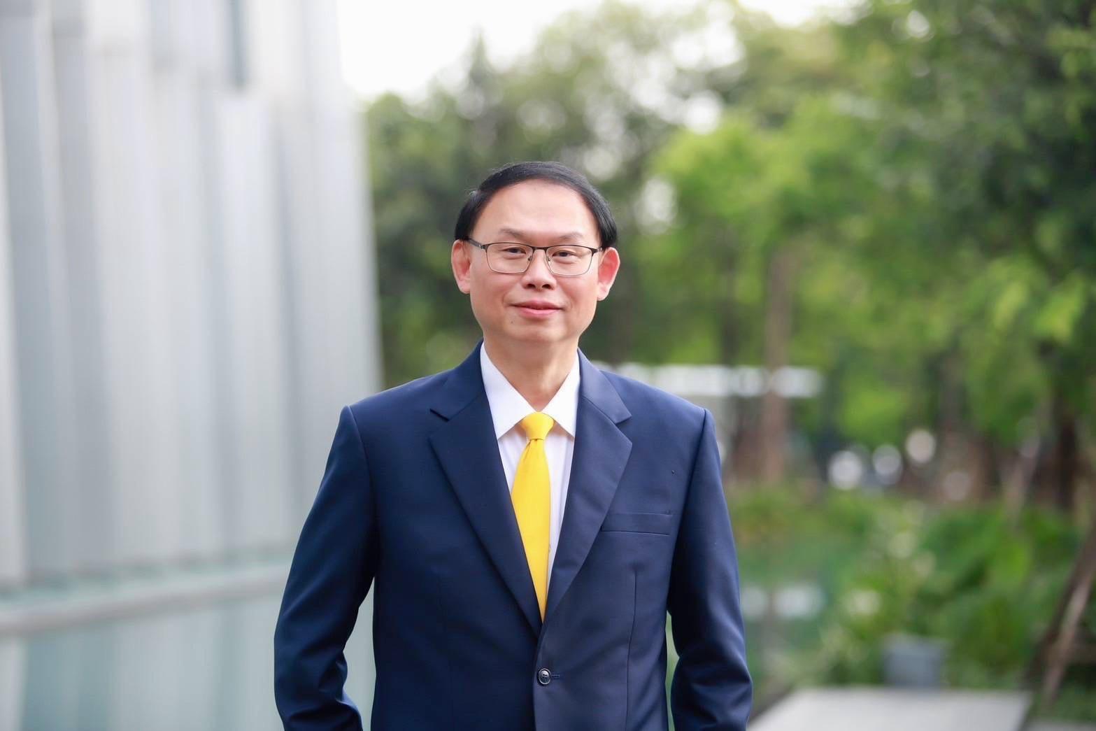 ยุทธศักดิ์ ภูมิสุรกุล