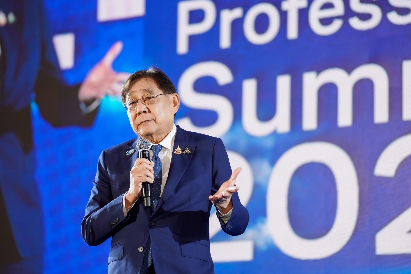 พิชัย ชุณหวชิร
