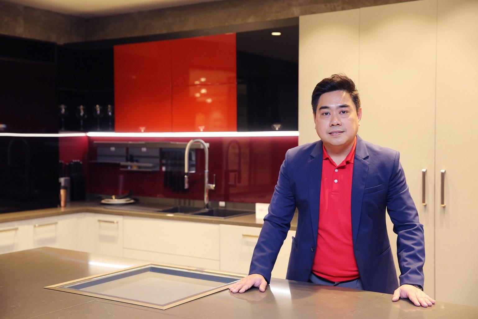 พัลลภ คมน์อนันต์