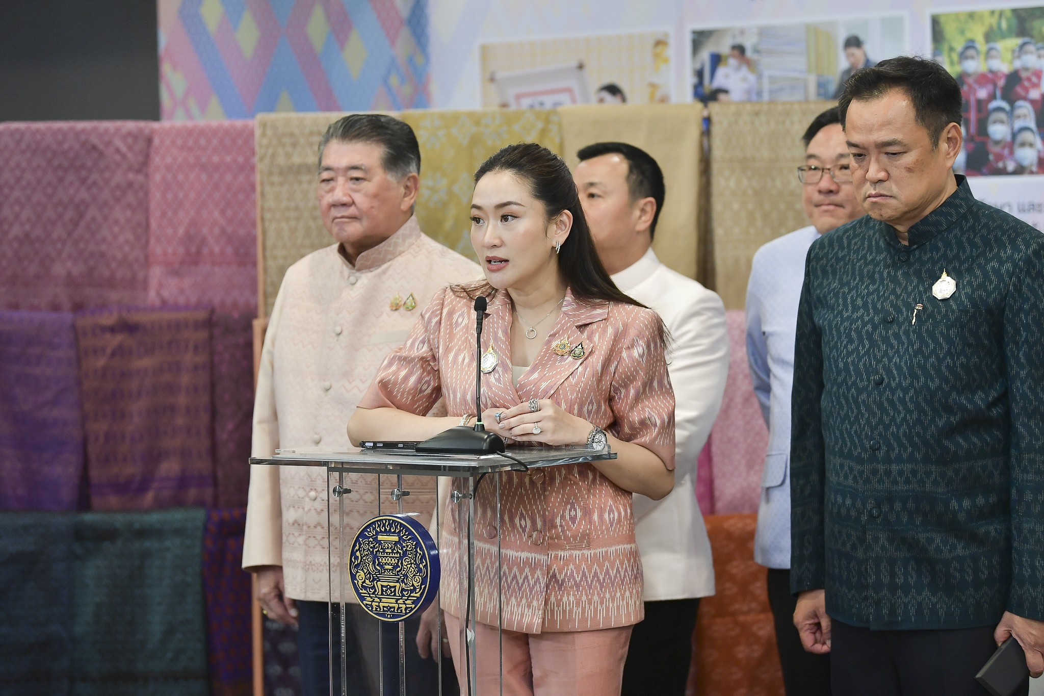 จับตามติ ครม. คลังชงช่วยชาวนาไร่ละพัน-เคาะแจกเงิน 10,000 เฟส 2