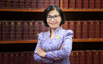 มนพร เจริญศรี