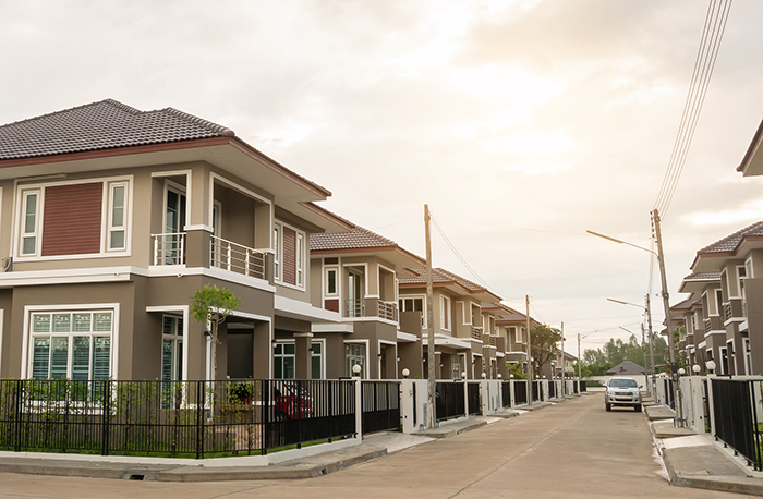 อสังหาแนวราบวิกฤตรอบ 10 ปี แผนผ่าตัดใหญ่ดึงกำลังซื้อต่างชาติ