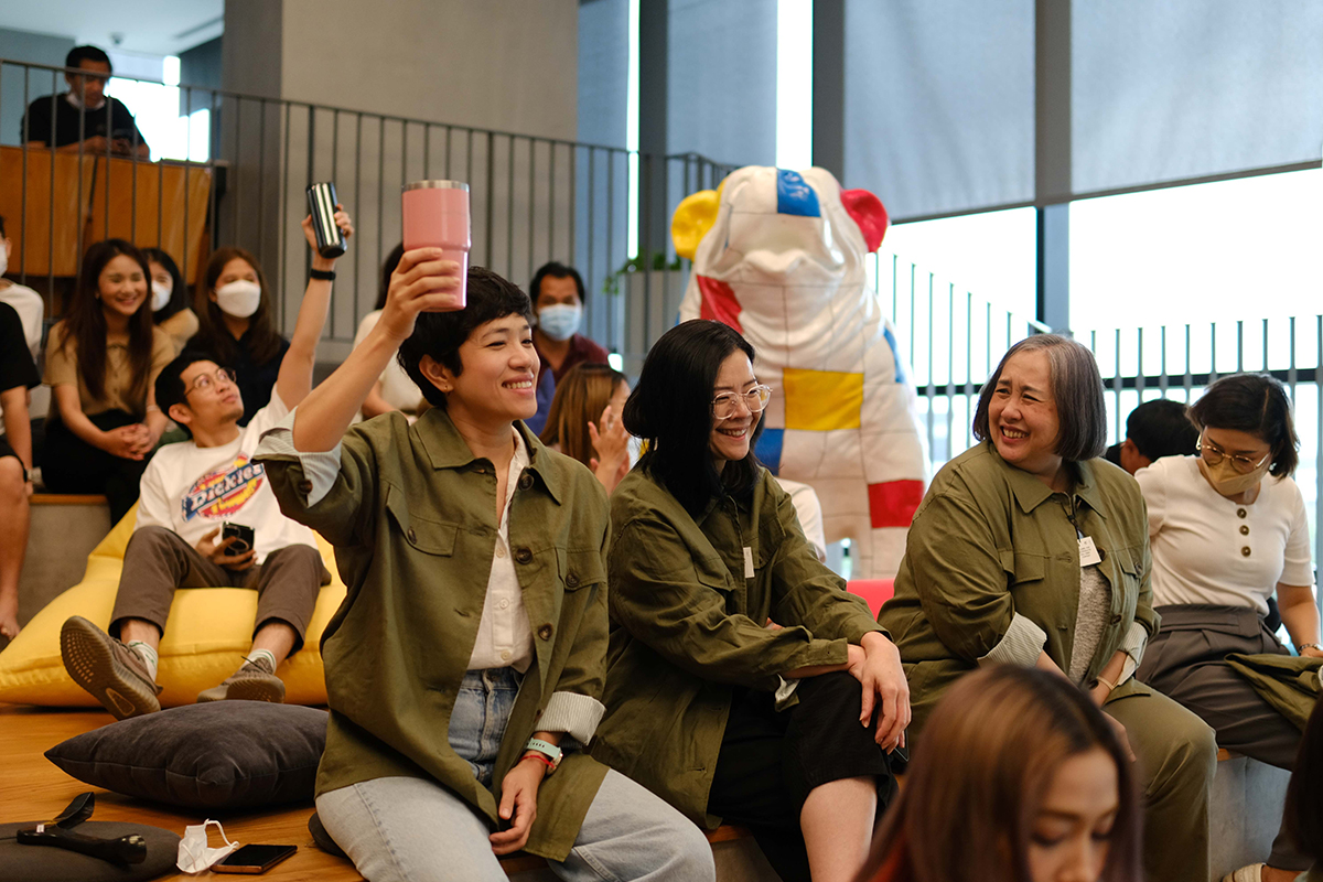 แสนสิริ เกษียณ