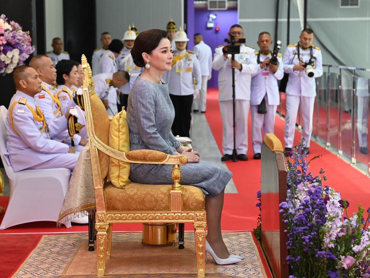 พระราชินี ทอดพระเนตรการแข่งขันกีฬาฮอกกี้น้ำแข็งคนพิการชิงแชมป์โลก