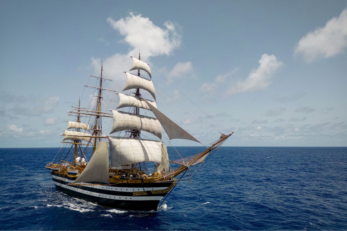 Amerigo Vespucci เรือใบสวยสุดในโลกจากอิตาลี เตรียมเทียบท่าที่ภูเก็ต