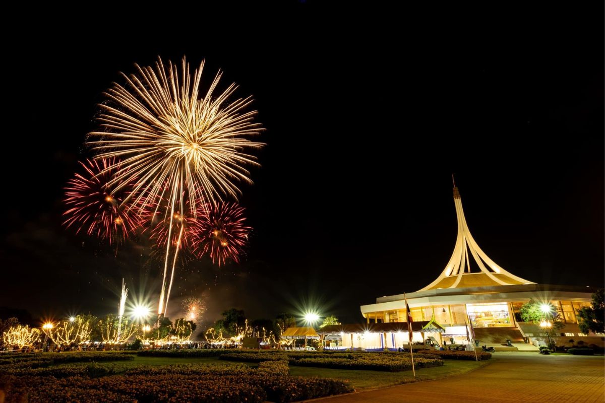 งานพรรณไม้งามอร่าม สวนหลวง ร.9 ชมดอกไม้ ดูการแสดงพลุ 1-10 ธ.ค.นี้