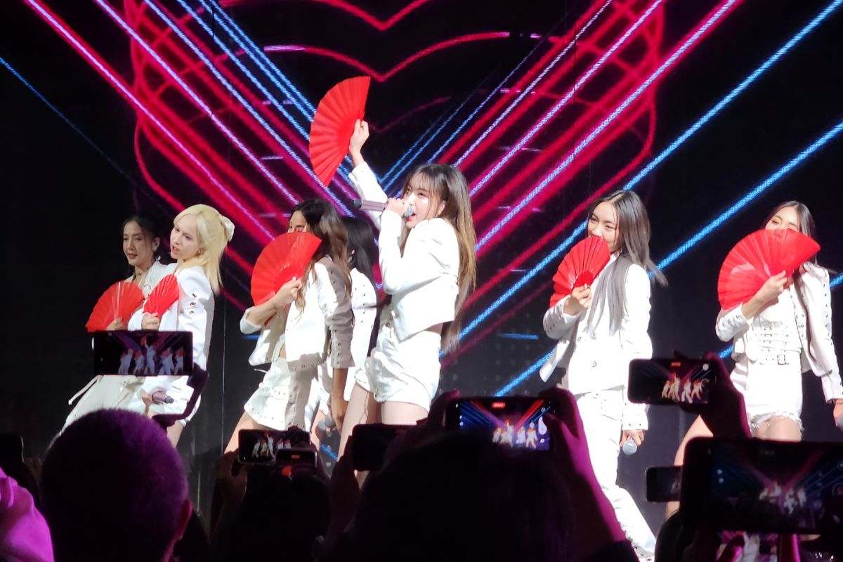 เส้นทางวงการเพลงไทย จากยุค 90s สู่ T-Pop บนเวทีโลก