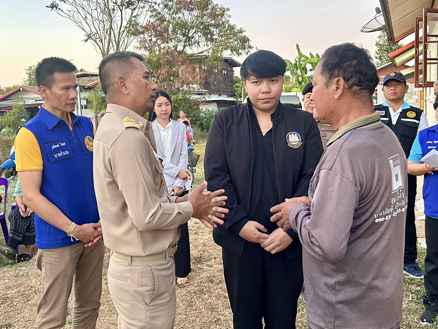 ผู้ว่าฯอุดรธานี เยี่ยมครอบครัวเหยื่อ “เชจู แอร์” เสียชีวิต ที่บ้านเกิด