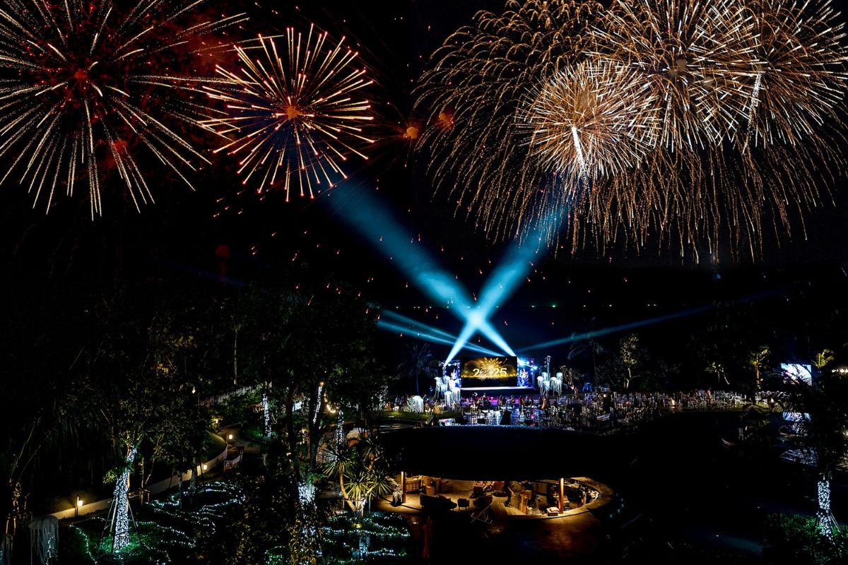 “อนันตรา เกาะยาวใหญ่” จัดงานดินเนอร์หรู บรันช์ริมทะเล ต้อนรับปีใหม่