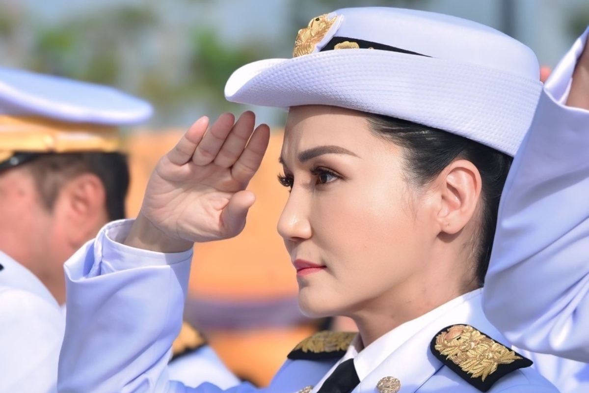 ‘นฤมล’ นำกระทรวงเกษตรฯ ร่วมพิธีเจริญพุทธมนต์-ตักบาตร เนื่องในวันคล้ายวันพระราชสมภพ ร.9