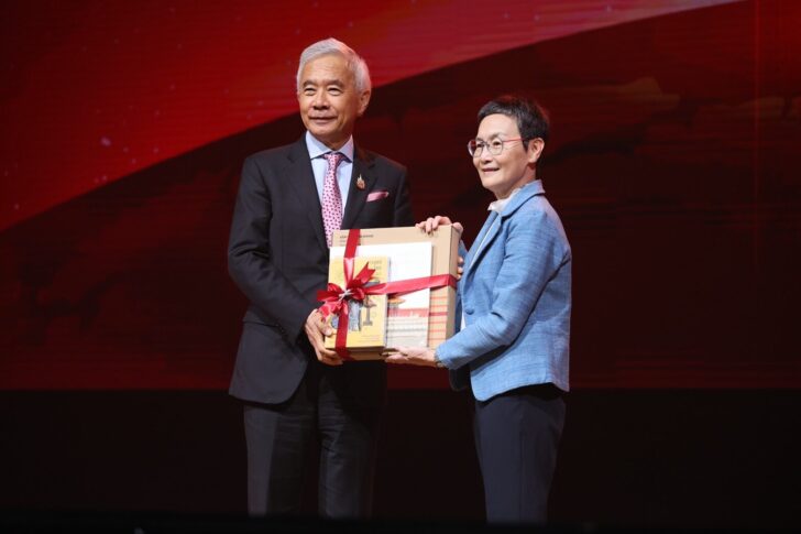 นายสุวัจน์ ลิปตพัลลภ
