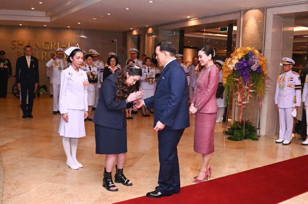 ในหลวง พระราชินี ทรงเปิดการประชุม วิทยาศาสตร์นานาชาติเจ้าฟ้าจุฬาภรณ์ ครั้งที่ 9