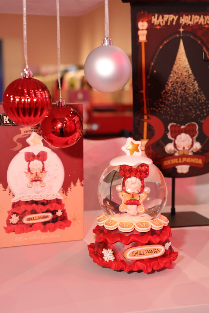POP MART SKULLPANDA-เอ็มสเฟียร์