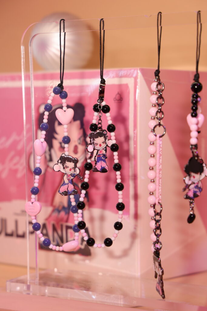 POP MART SKULLPANDA-เอ็มสเฟียร์