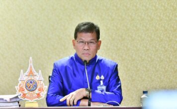 คารม​ พลพร​กลาง​