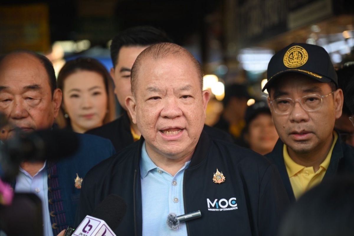 “พาณิชย์” รับลูกนายกฯ ตั้งศูนย์เฉพาะกิจดูแลน้ำท่วมใต้ สินค้าห้ามขาด-ห้ามแพง