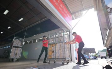 ไปรษณีย์ไทย สู้ฟัดวิกฤตน้ำมันแพง ตรึงค่าบริการส่งด่วน ไปรษณีย์ไทย