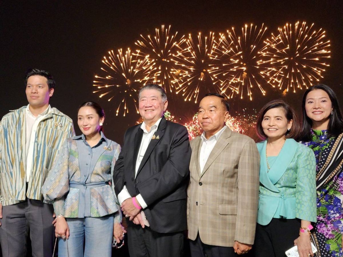 นายกฯ​ นำ​ รมต.ล่องเรือเจ้าพระยา​ ชวน นทท.ชมงาน​ Vijit Chao Phraya