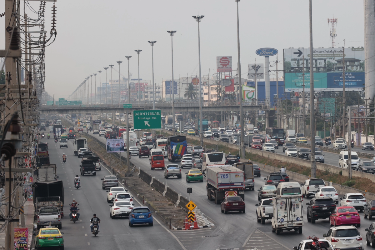 ผบ.ตร. ประกาศ ห้ามรถ 10 ล้อขึ้นไป วิ่งบนถนนสายหลัก ช่วงปีใหม่ 2568