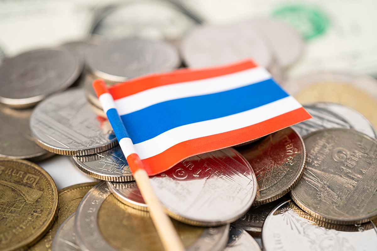 “ทรัมป์” ป่วนค่าเงินบาทผันผวน-สิ้นปีส่อแข็ง 33 บาท