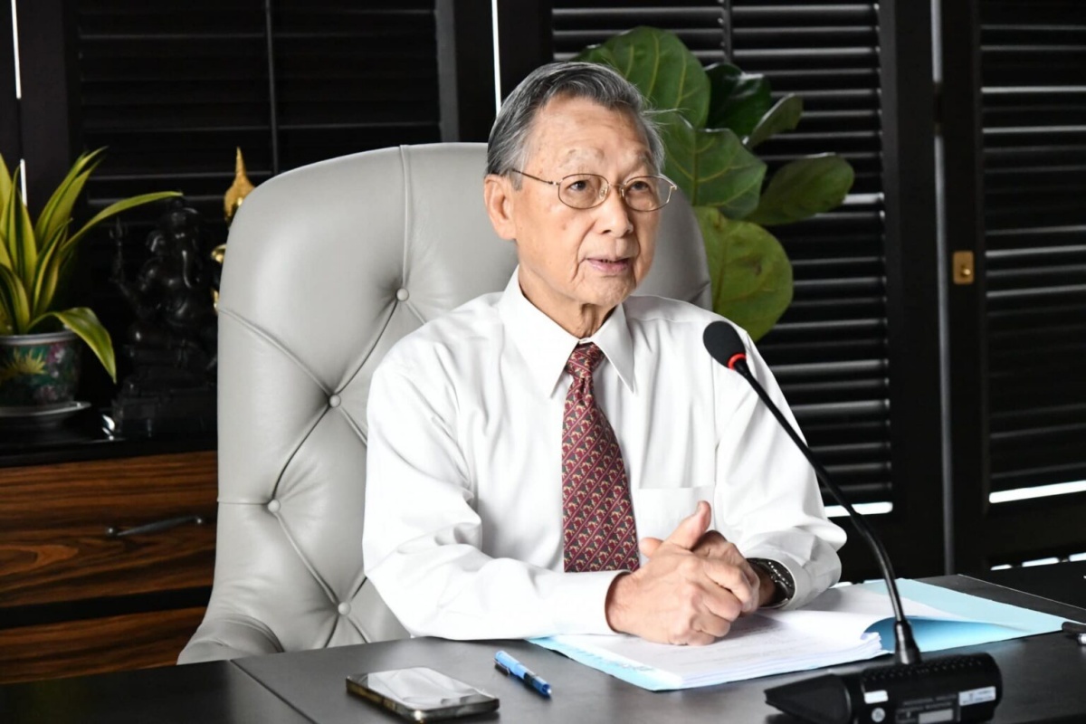 ชวนขอให้คนไทยเข้มแข็งช่วยเหลือตัวเองได้ ชี้รุ่งเรืองด้วยเงินแจก ไม่รอด