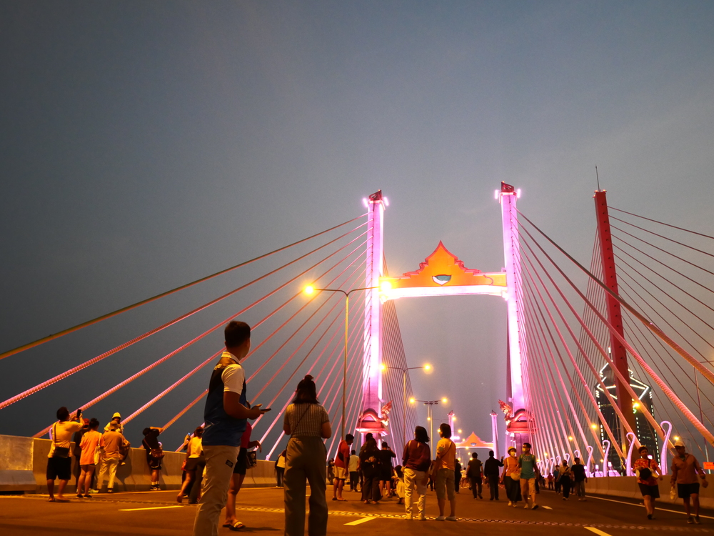 สะพานทศมราชัน