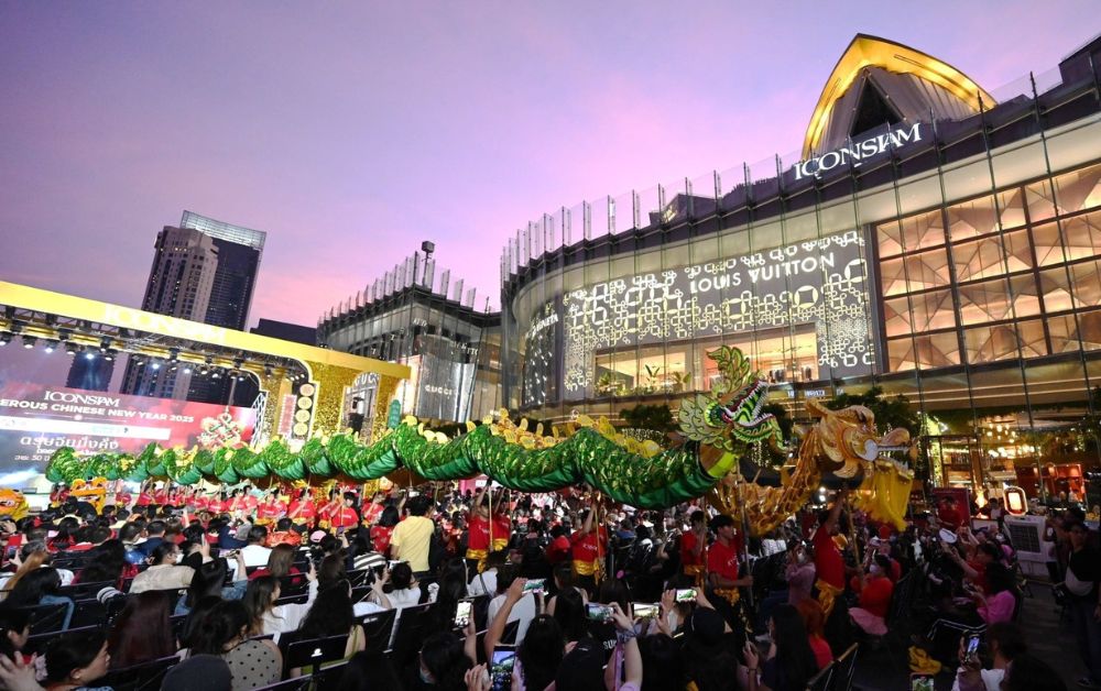 ไอคอนสยามฉลองตรุษจีนยิ่งใหญ่ ชวนสักการะเทพเจ้า เสริมเฮงรับปีมะเส็ง
