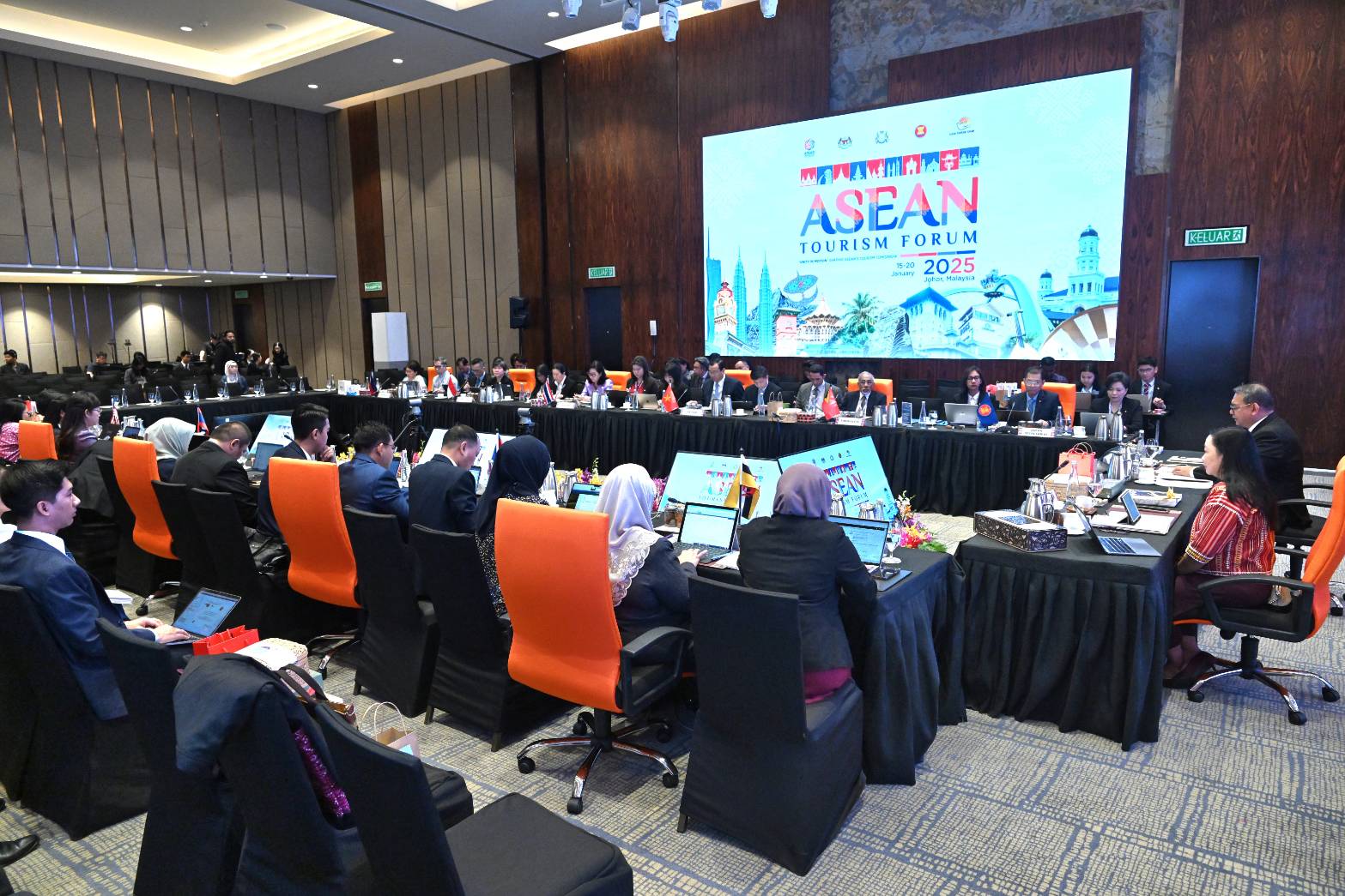 ไทยยกปี 2025 เป็น “Grand Tourism and Sports” กระตุ้นท่องเที่ยวอาเซียน