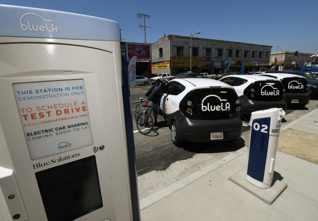 2025 ปีแห่งการเปลี่ยนแปลง บริษัทวิจัยคาดยอดขาย EV และ PHEV เกิน 20 ล้านคัน