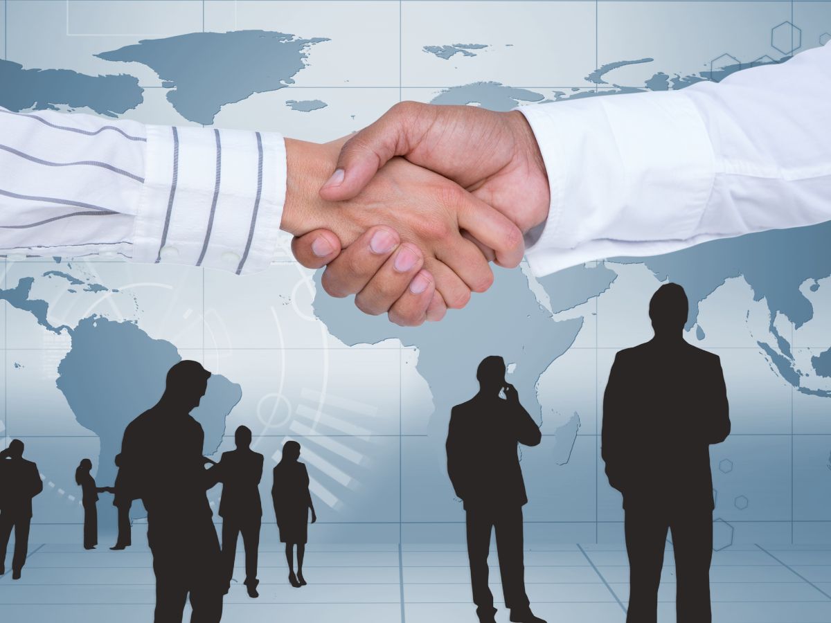 นักวิชาการ มธ. หนุนรัฐเร่งปิดดีล FTA แนะมอง ‘UAE’ โอกาสใหม่ดัน ศก.ไทย