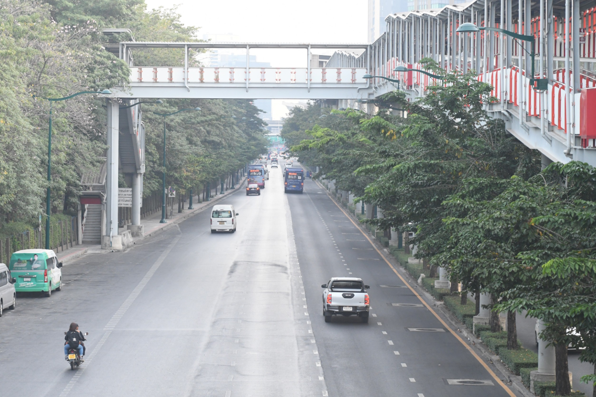 พยากรณ์อากาศวันนี้ ไทยตอนบนลดอีก 1-2 องศาฯ ลมแรง – ภาคใต้มีฝนบางพื้นที่