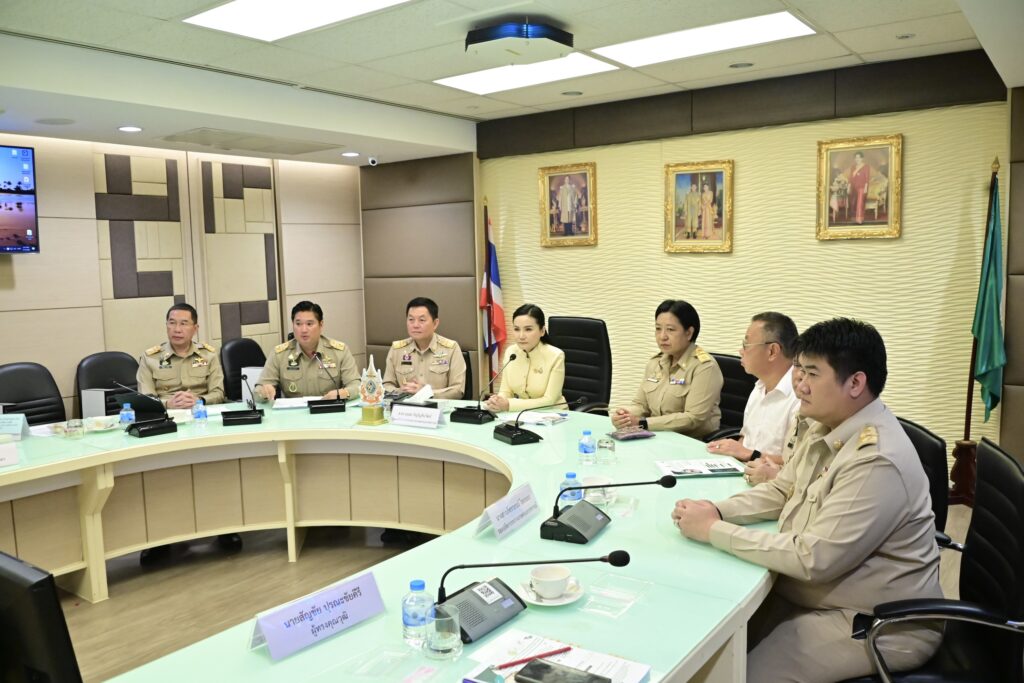 ศ.ดร.นฤมล ภิญโญสินวัฒน์