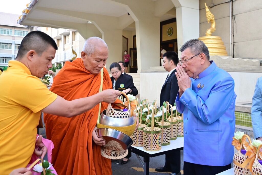 ศ.ดร.นฤมล ภิญโญสินวัฒน์
