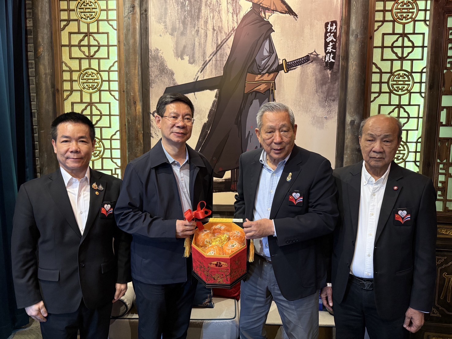 ‘พินิจ’ นำ ‘นาฏศิลป์ซินเจียง’ ฉลอง 50 ปีไทย-จีนโชว์ 3 เวทีใหญ่