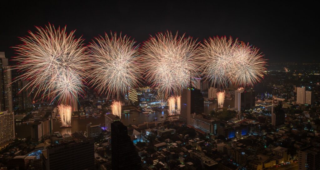 เคานต์ดาวน์ 2025 ไอคอนสยาม
