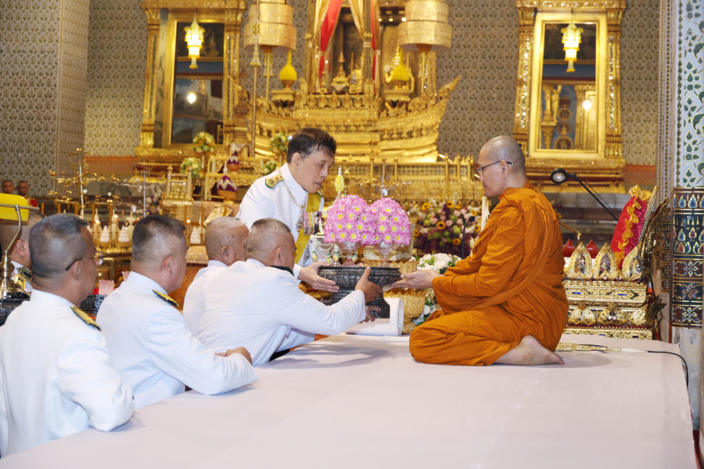 ในหลวง พระราชินี