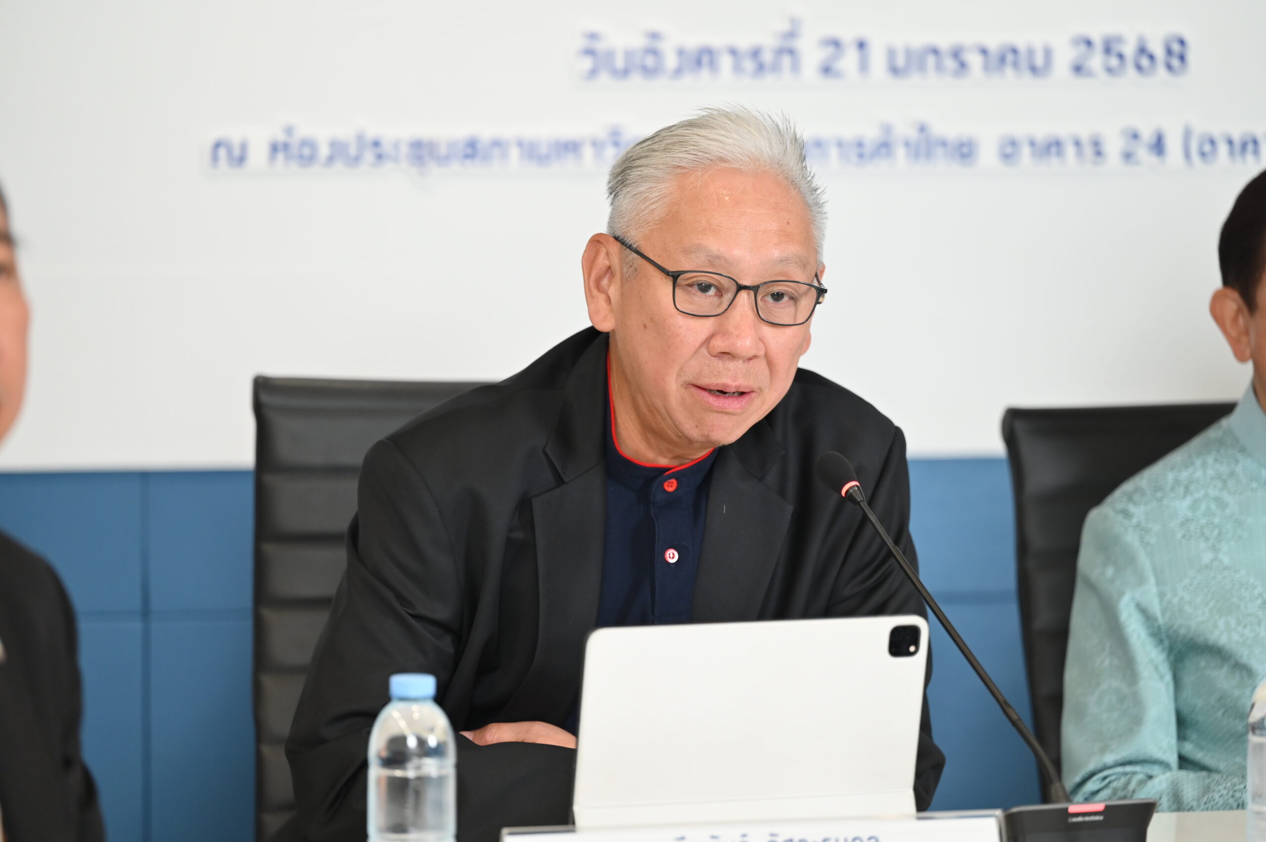 จีรพันธ์ อัศวะธนกุล