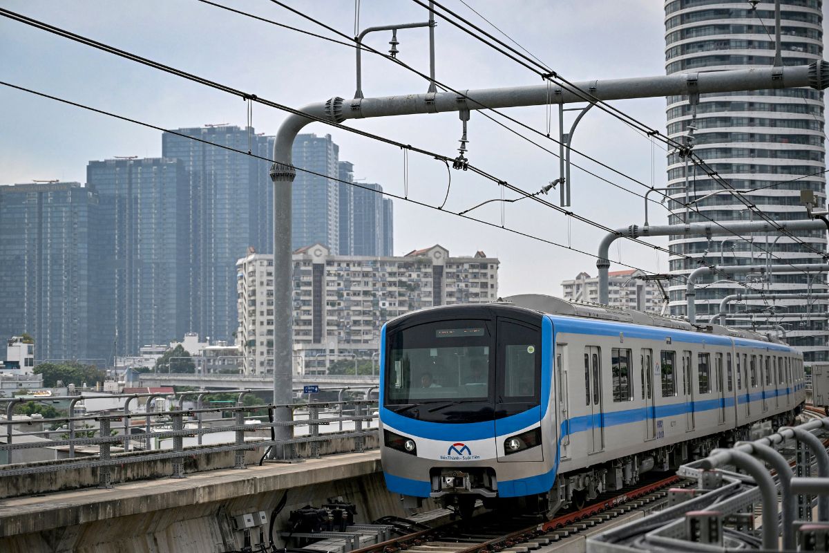 เศรษฐกิจเวียดนามโตแรงเกินคาด GDP ปี 2024 พุ่ง 7.09% หวังโตอีก 8% ปีนี้