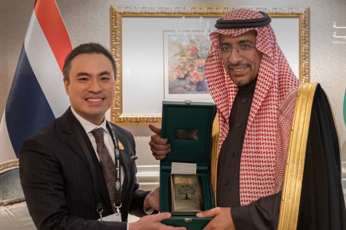“เอกนัฏ” ถกรัฐมนตรีซาอุฯ ขยายการค้าทั้งแร่ อาหาร เกษตร ปุ๋ย