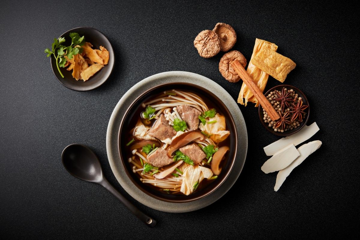 Chef Cares แกะกล่อง 2 เมนูใหม่ ‘บักกุ๊ดเต๋-แกงเผ็ดเป็ดย่างและข้าว’