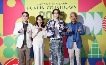 “คิม ยูคยอม” ฉลองปีใหม่ครั้งแรกริมทะเลหัวหิน