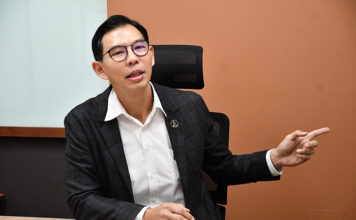 วีริศ อัมระปาล